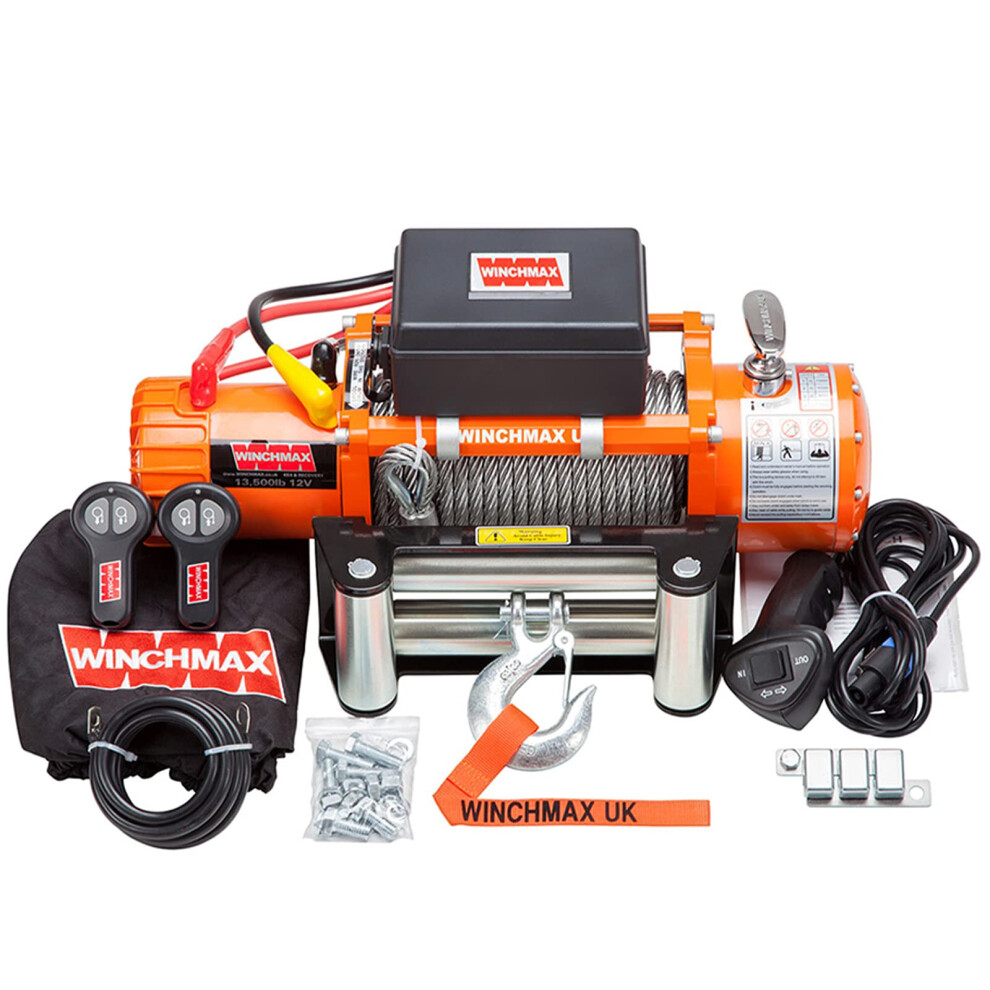 13,500lb 12V Winch. 26m x 9.5mm Steel Rope. 